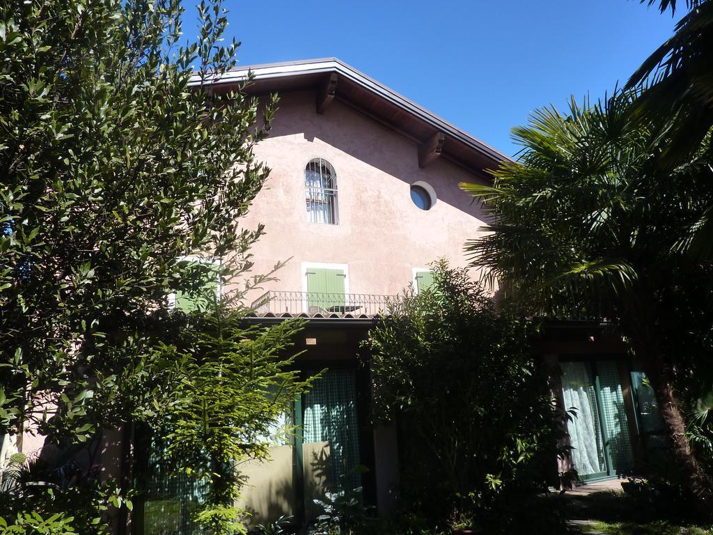 Al Rustico Hotel Torbole Sul Garda Exterior foto