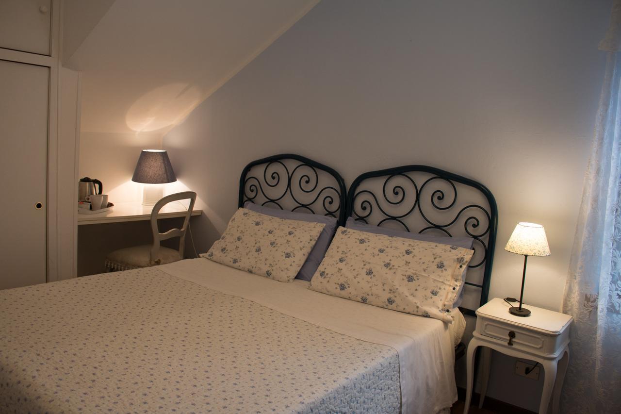 Al Rustico Hotel Torbole Sul Garda Exterior foto