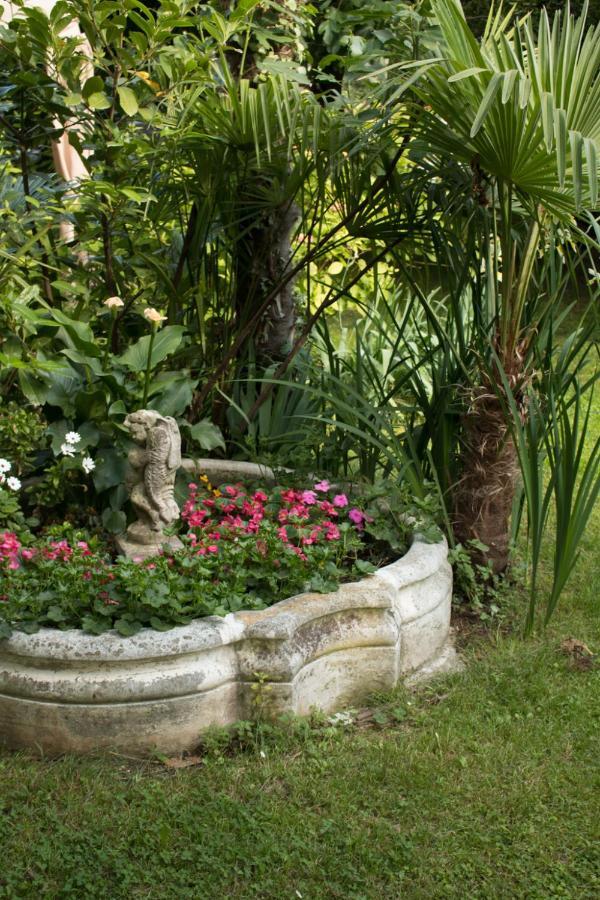 Al Rustico Hotel Torbole Sul Garda Exterior foto